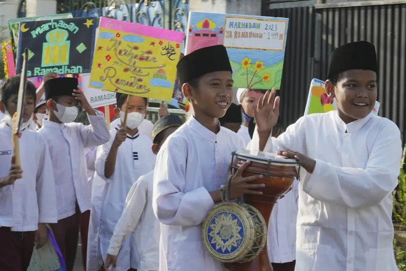 Người dân Indonesia tất bật chuẩn bị đón tháng lễ Ramadan